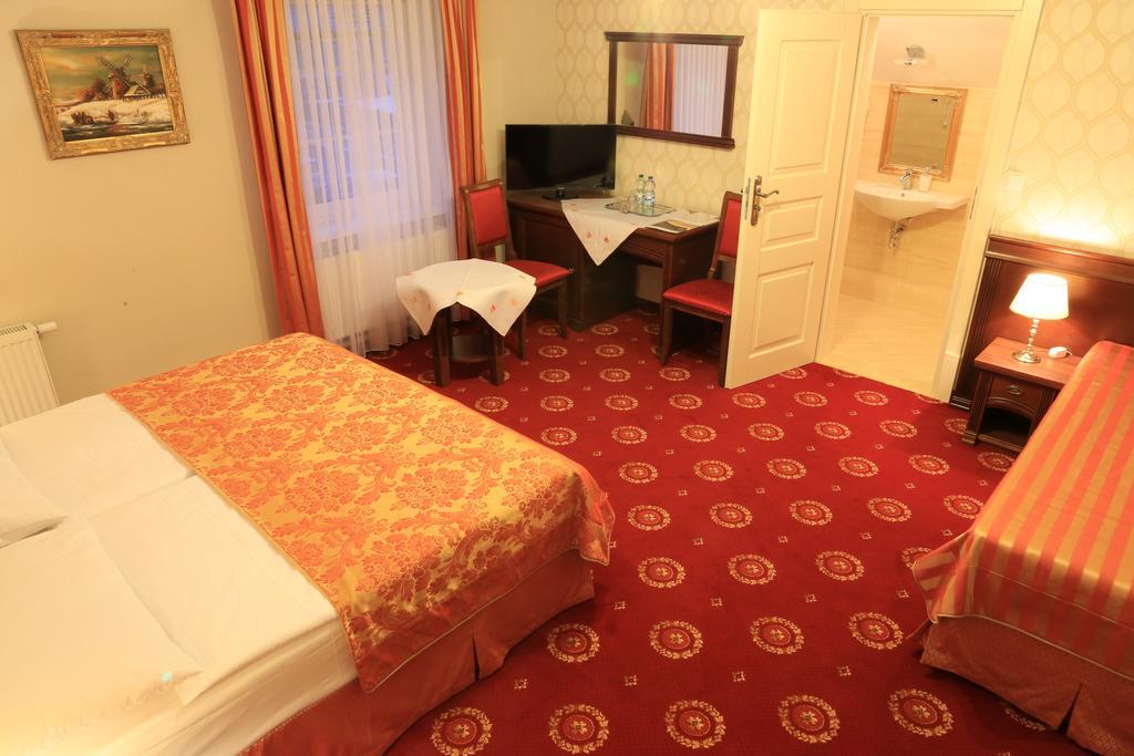 Hotel Kopernik Ciechocinek Exteriör bild